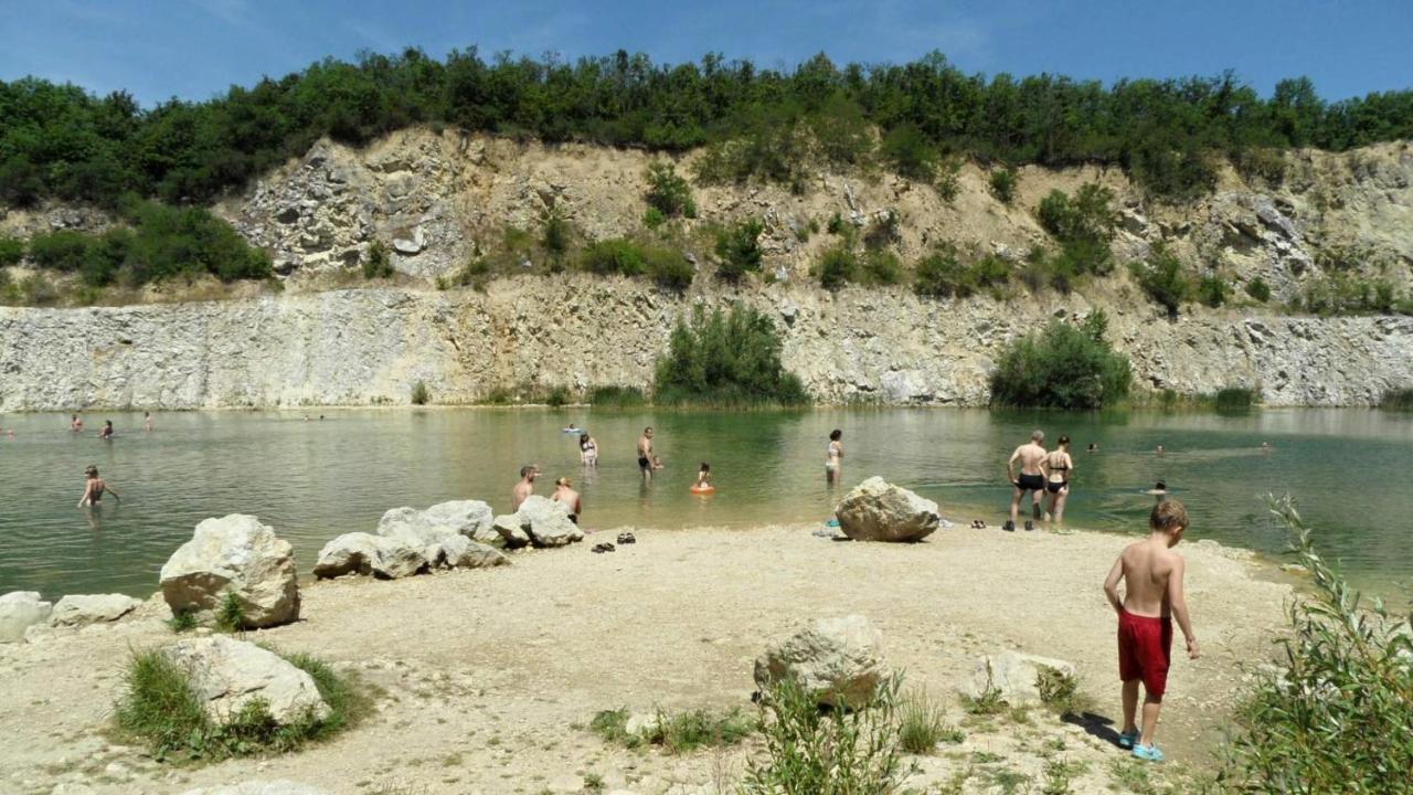 Chatky Daniel-Mikulov, A Private Campsite Just For You Ngoại thất bức ảnh