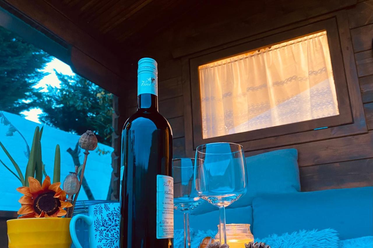 Chatky Daniel-Mikulov, A Private Campsite Just For You Ngoại thất bức ảnh